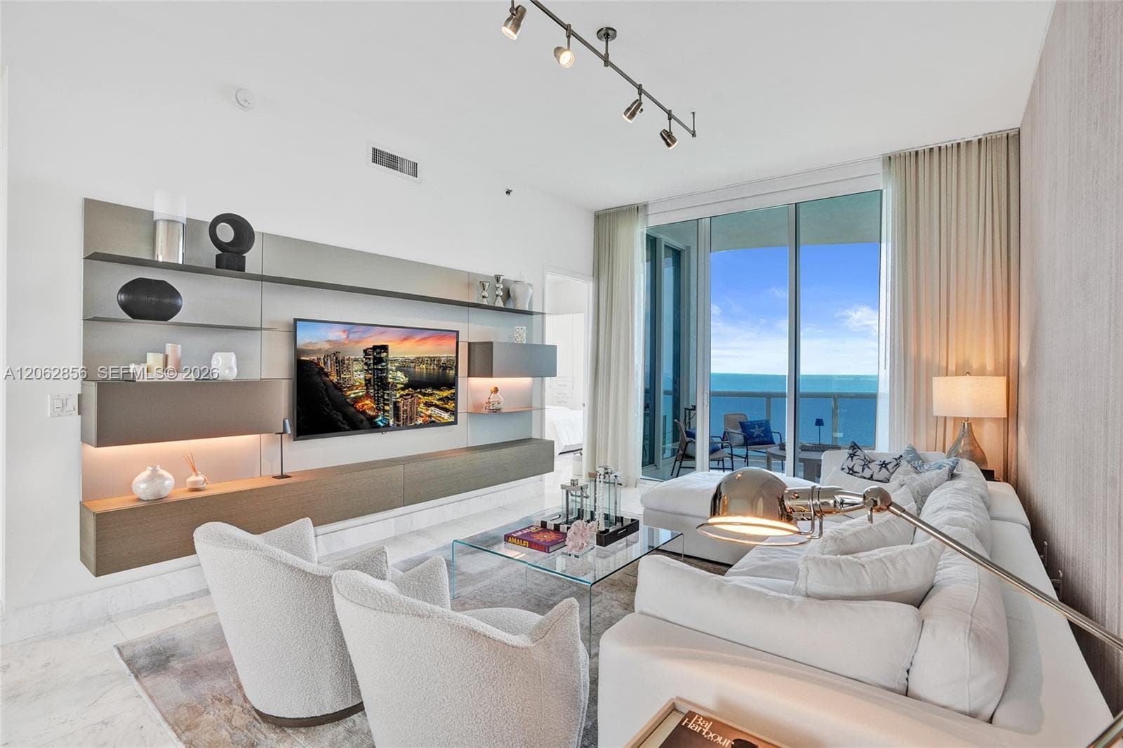 16001 Collins Ave 3406 photo 3