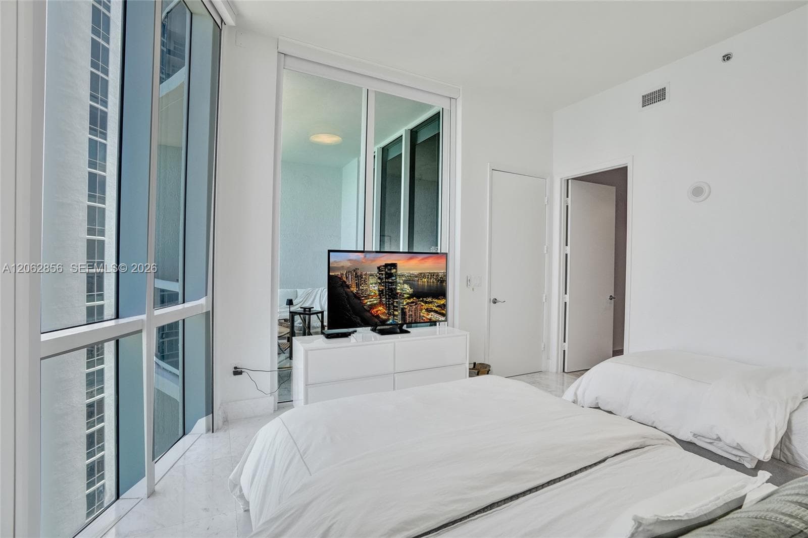 16001 Collins Ave 3406 photo 15