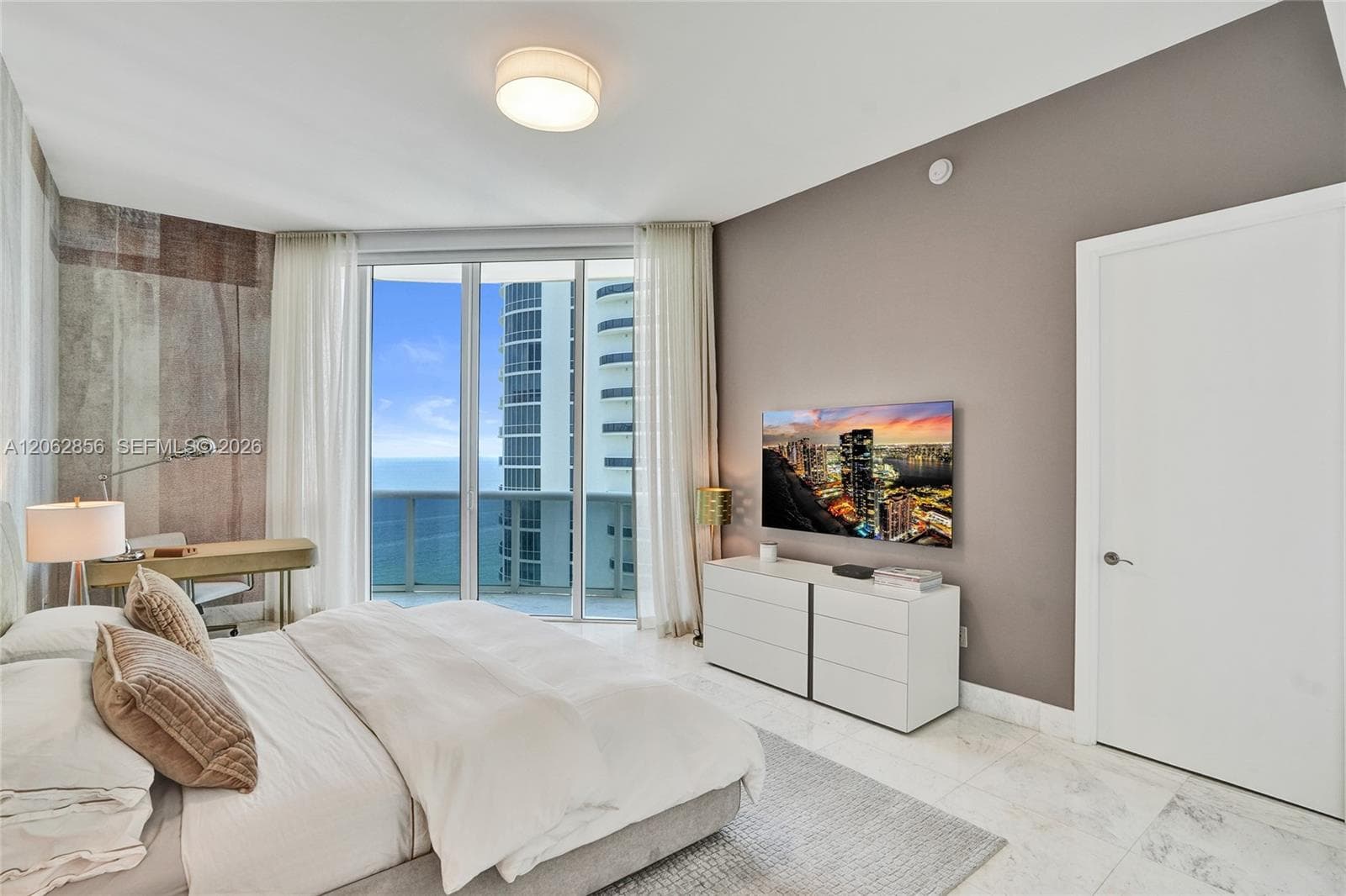 16001 Collins Ave 3406 photo 8