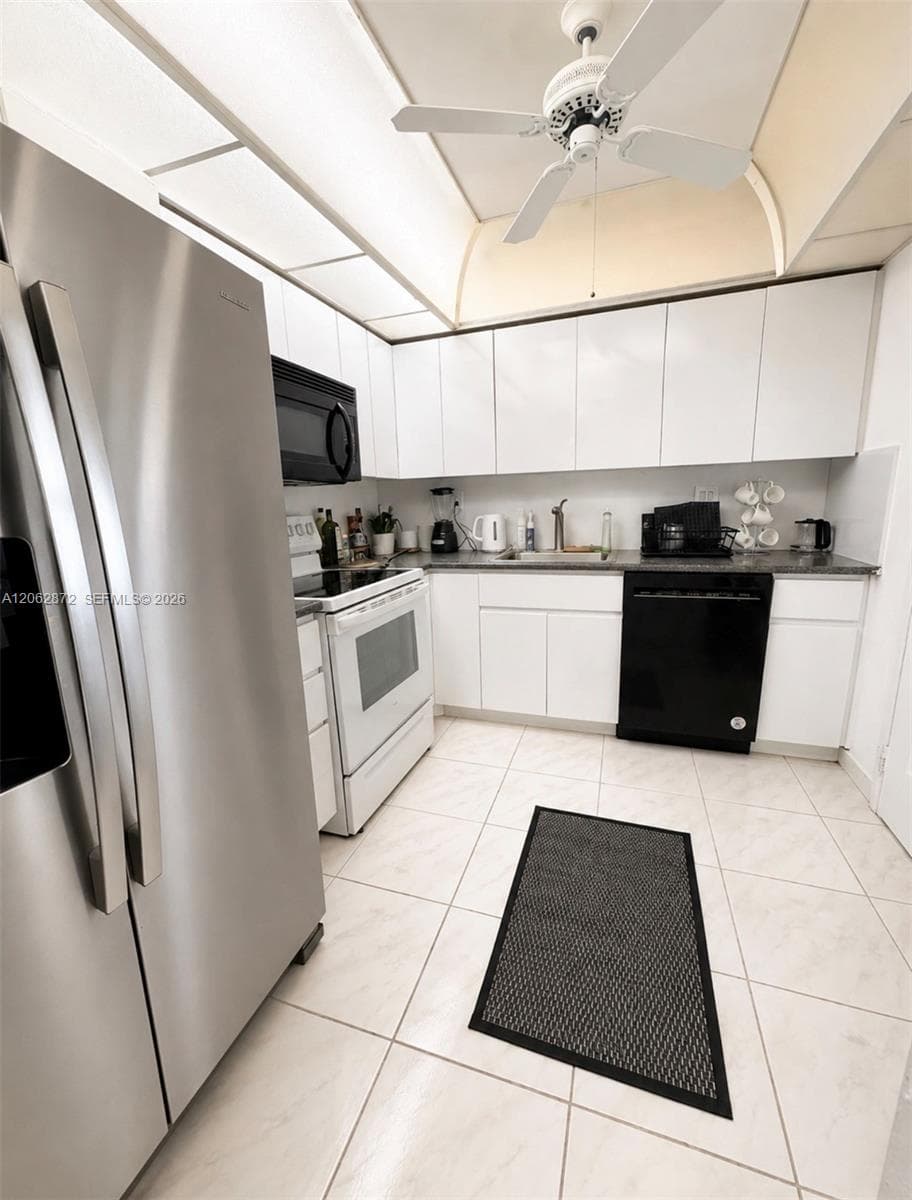 600 Three Islands Blvd 1207 photo 3