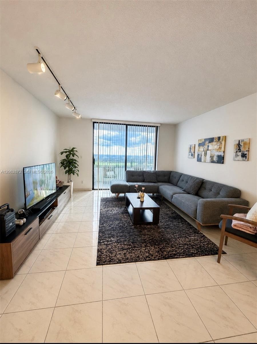600 Three Islands Blvd 1207 photo 1