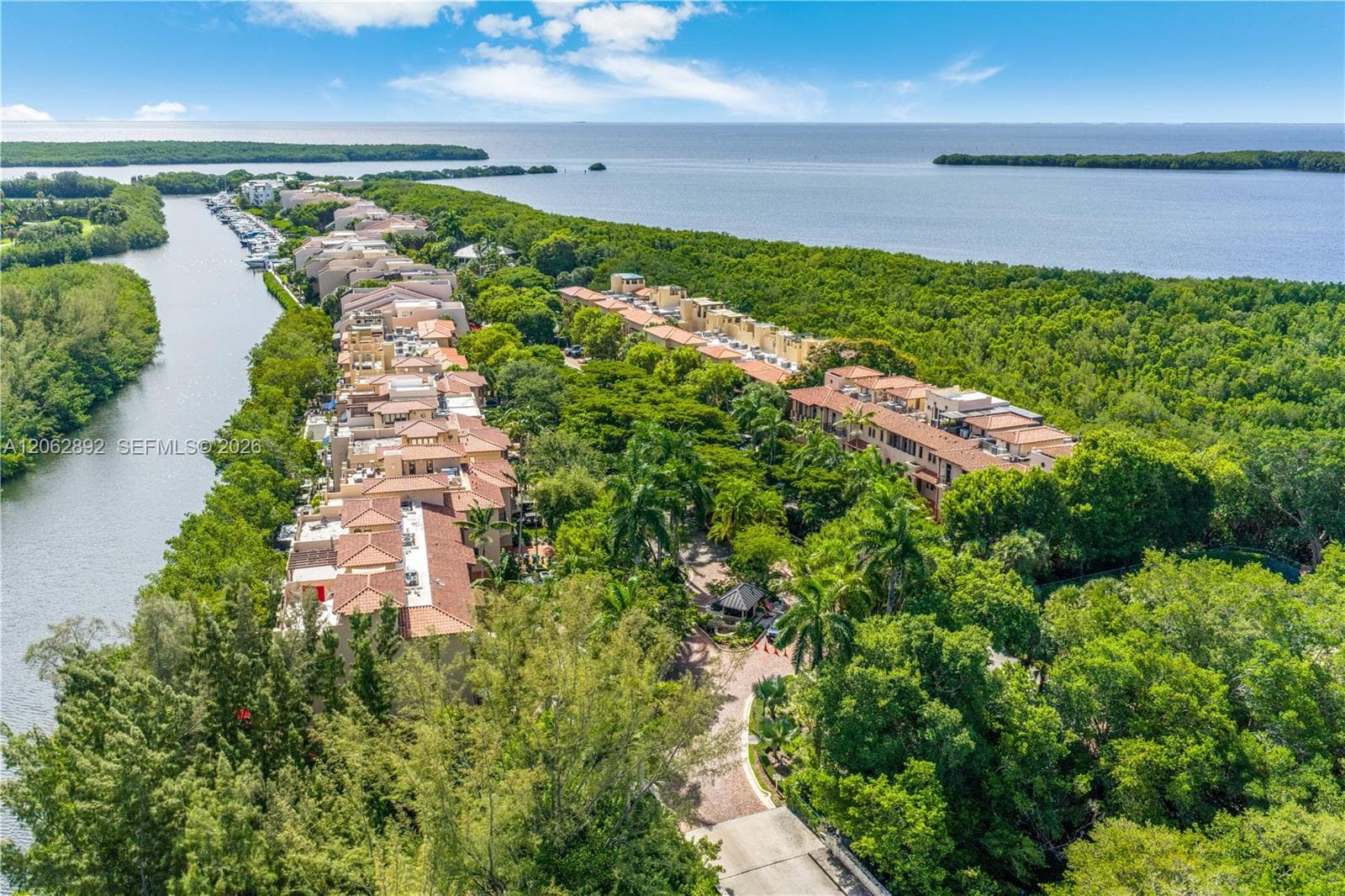 6234 Paradise Point Drive 6234 photo 5