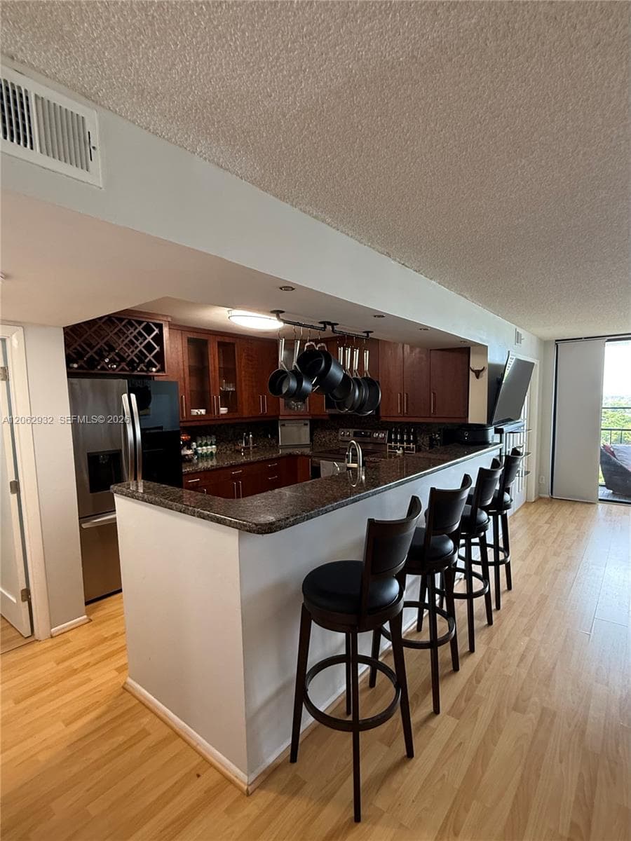 200 Leslie Dr 1029 photo 3