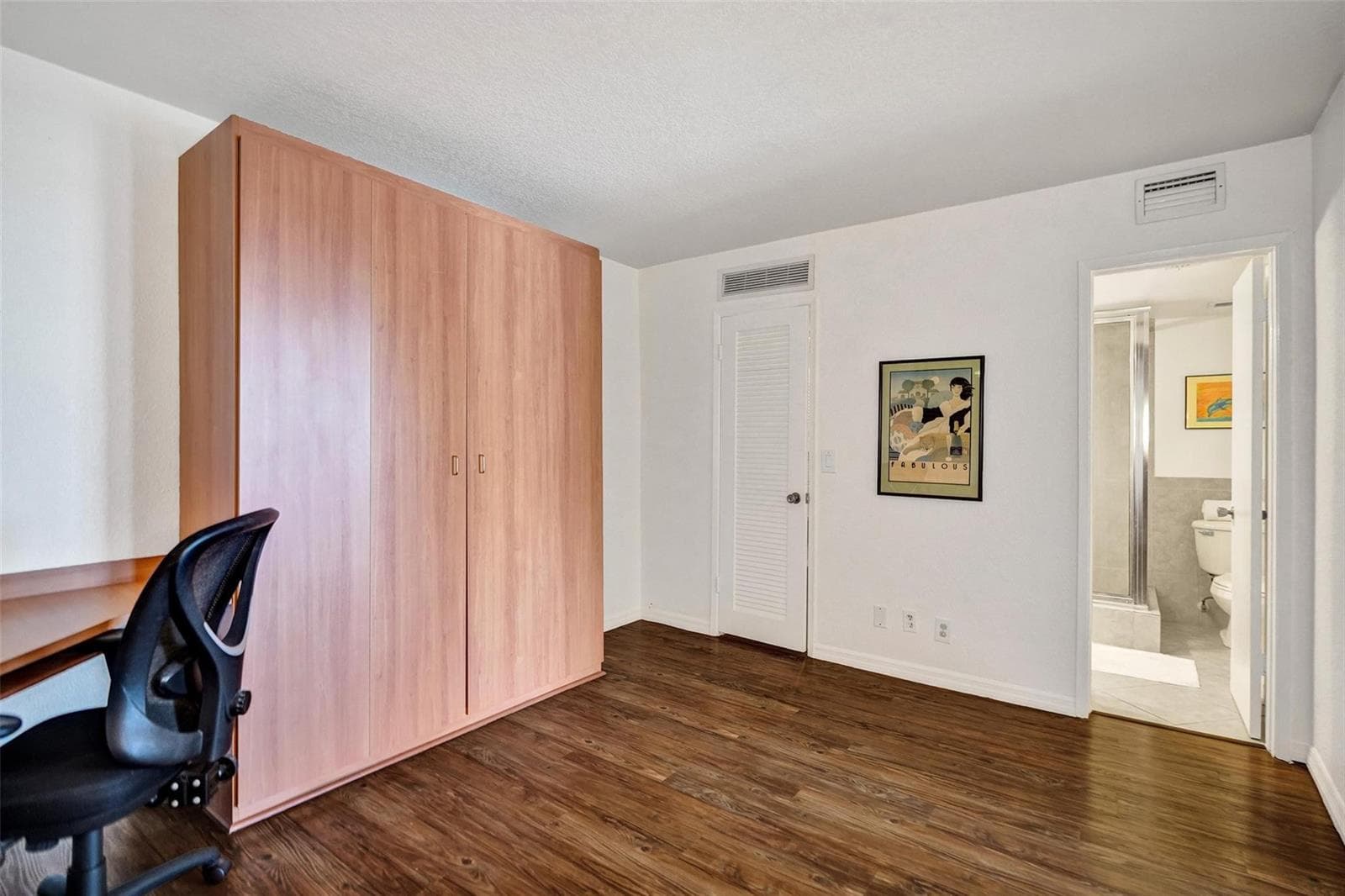 1051 Hillsboro Mile 809E photo 20
