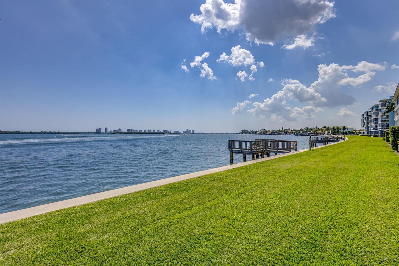 52 Yacht Club Drive 305 photo 13