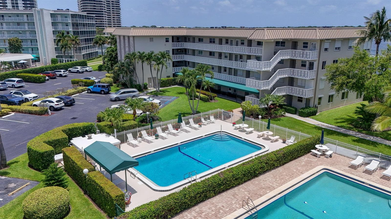 52 Yacht Club Drive 305 photo 7