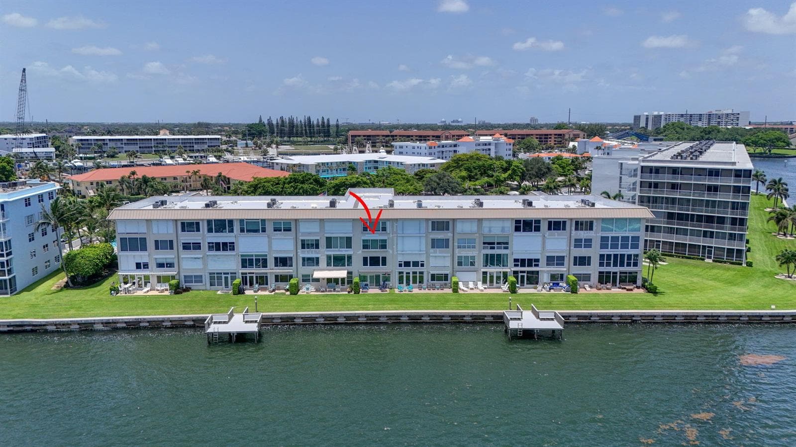 52 Yacht Club Drive 305 photo 1