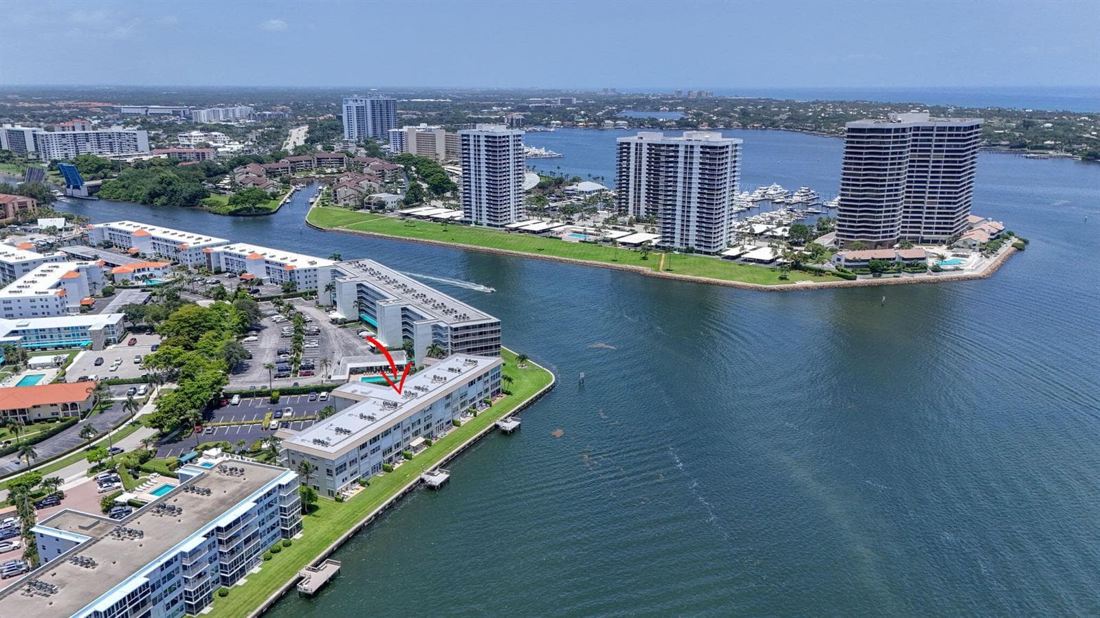 52 Yacht Club Drive 305 photo 4
