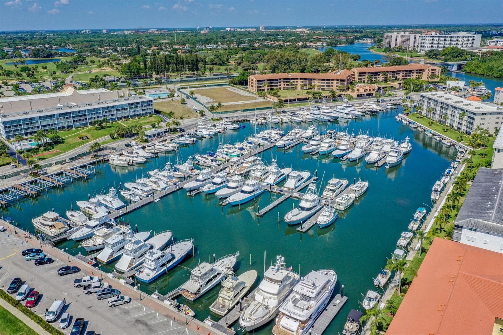 52 Yacht Club Drive 305 photo 8