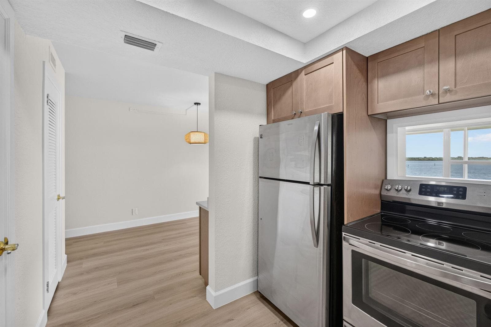52 Yacht Club Drive 305 photo 25