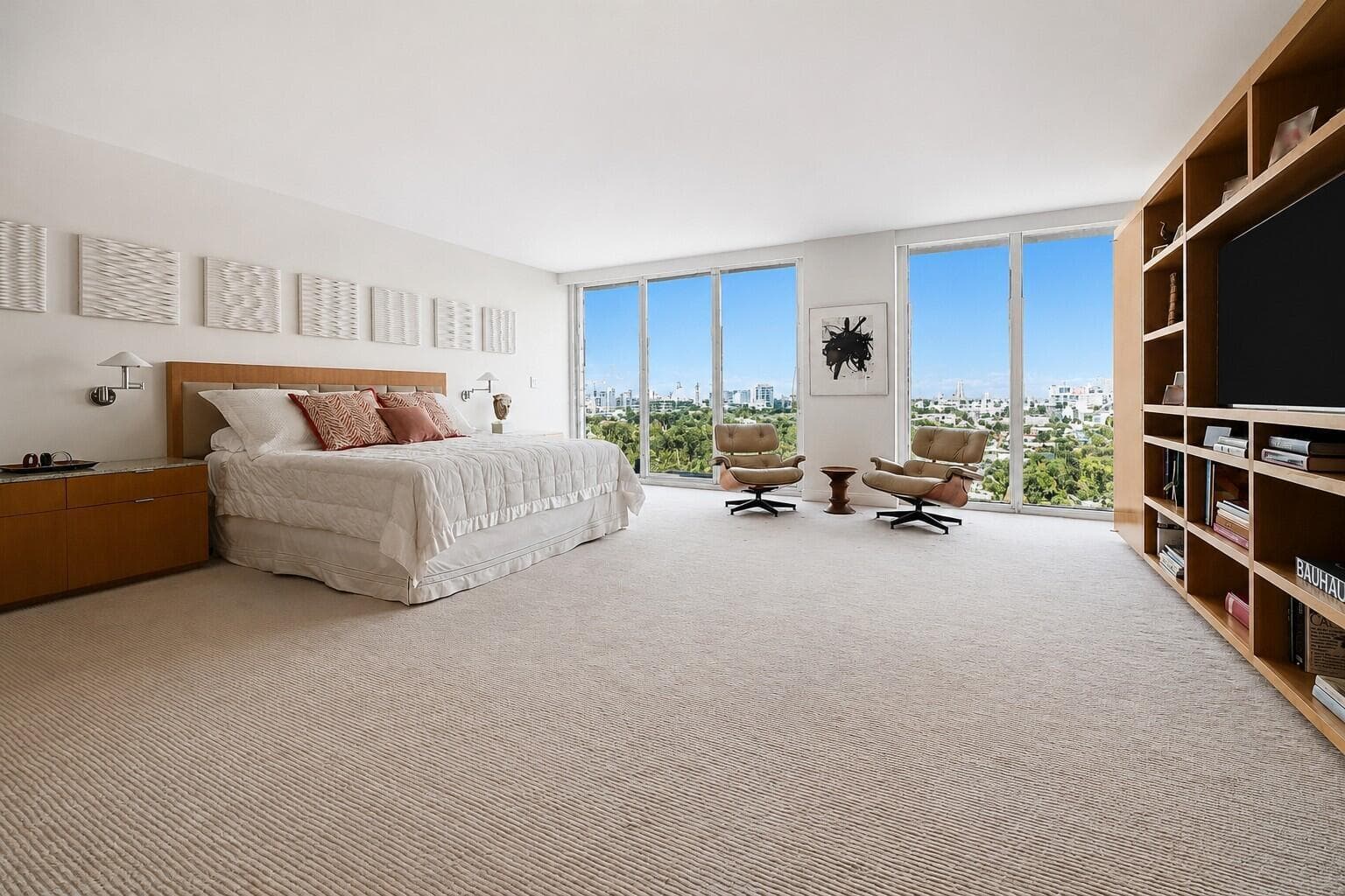 529 S Flagler Drive 24E photo 8