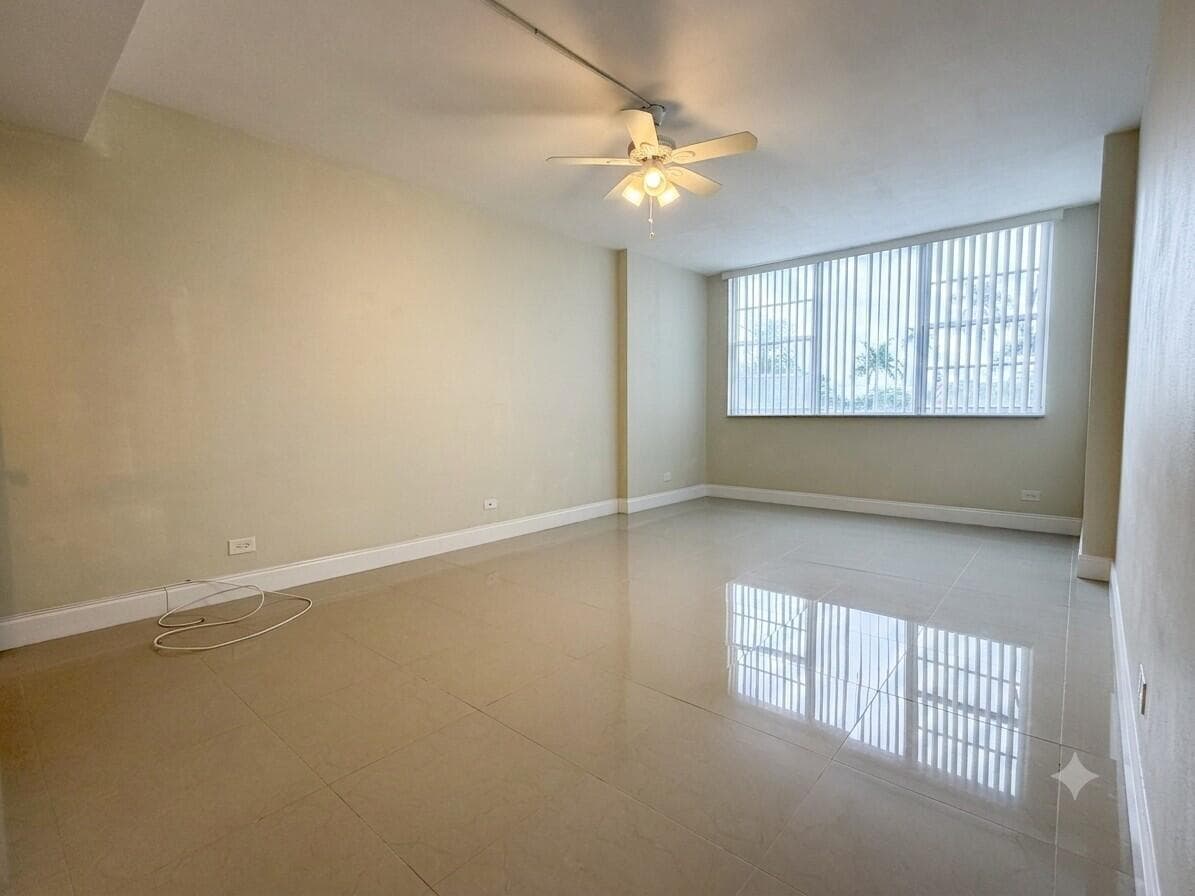 2800 N FLAGLER Drive 211 photo 16