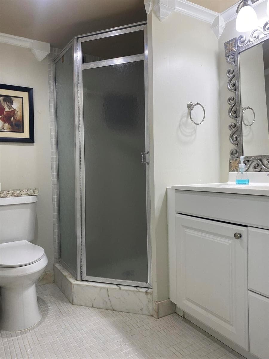 1 Royal Palm Way 201 photo 6