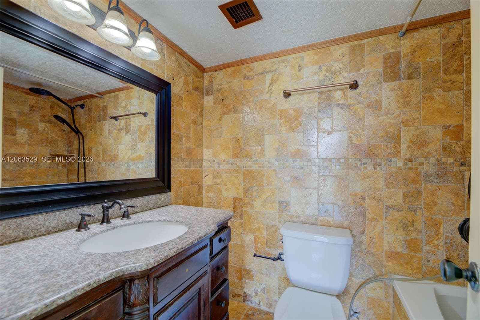 2350 NE 135th St 1503 photo 7