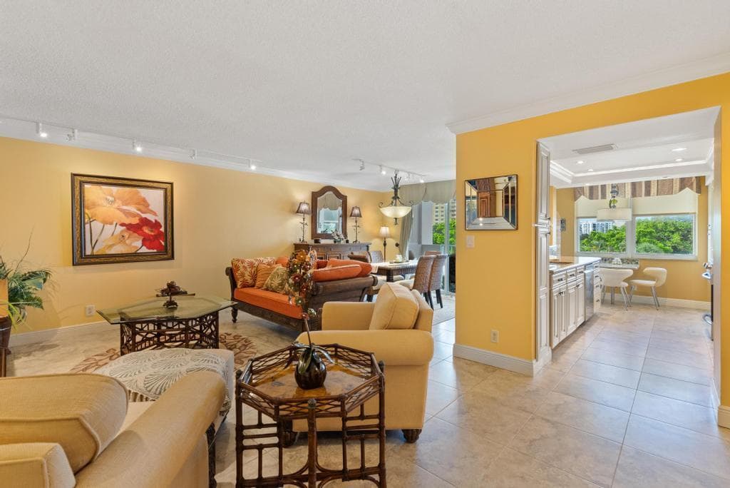 3210 SE 10th Street 4a photo 5