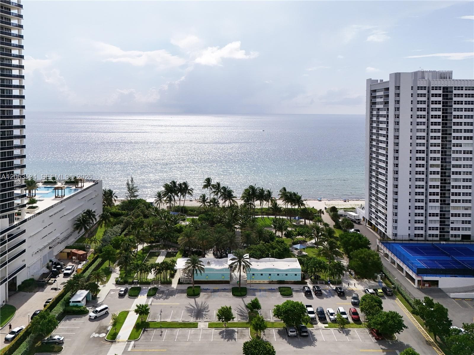 1825 S Ocean Dr 313 photo 2