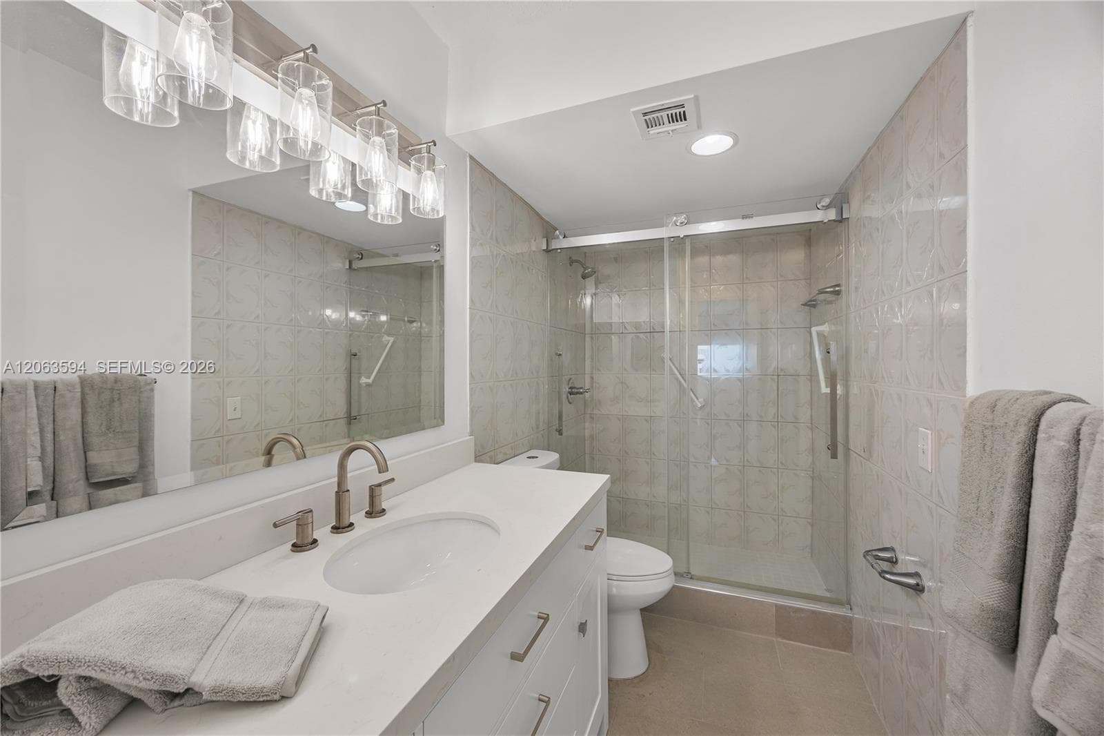 1825 S Ocean Dr 313 photo 22