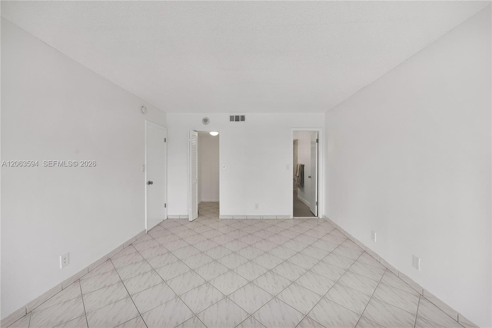 1825 S Ocean Dr 313 photo 19