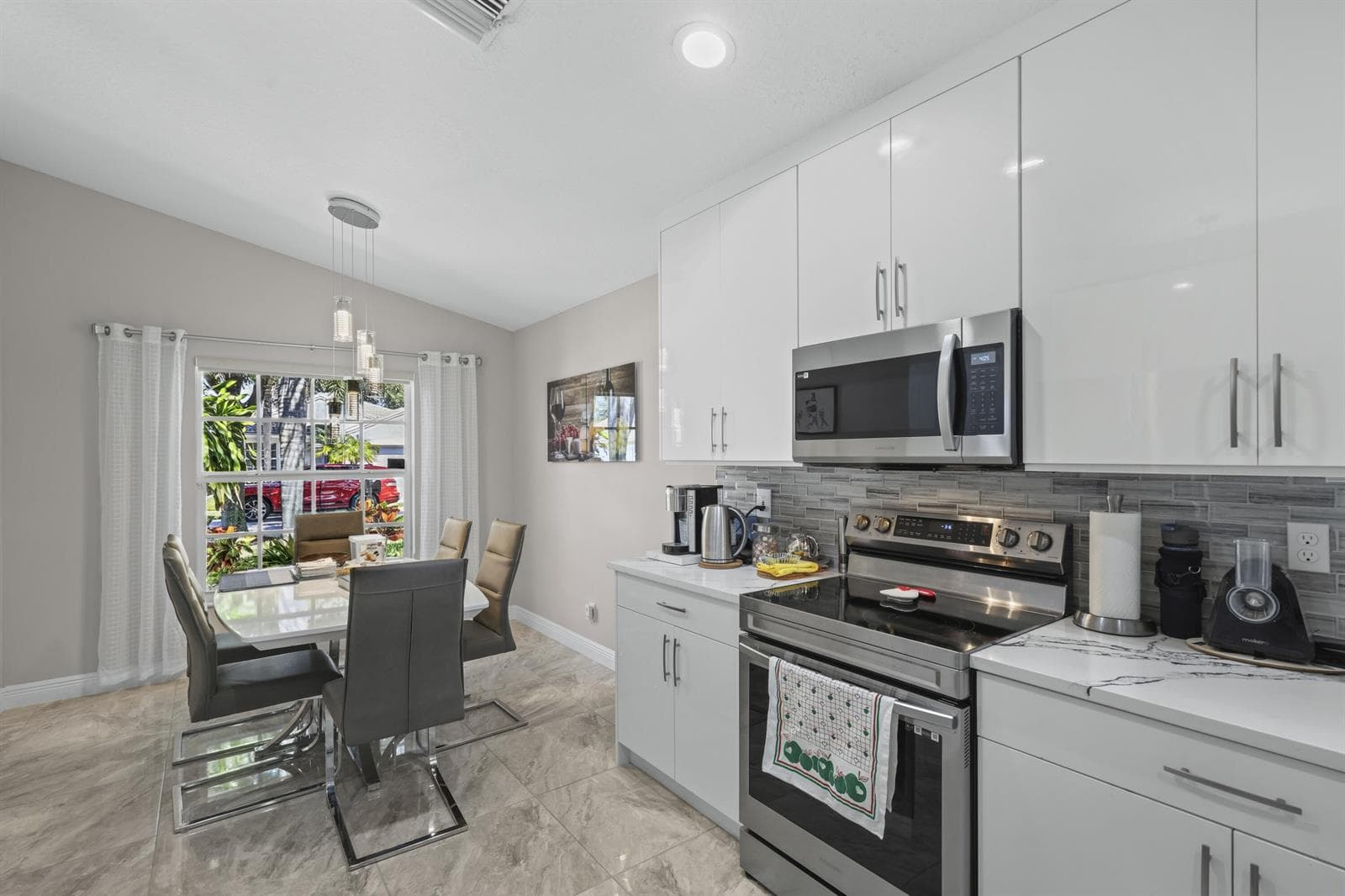 12035 Roma Road photo 8