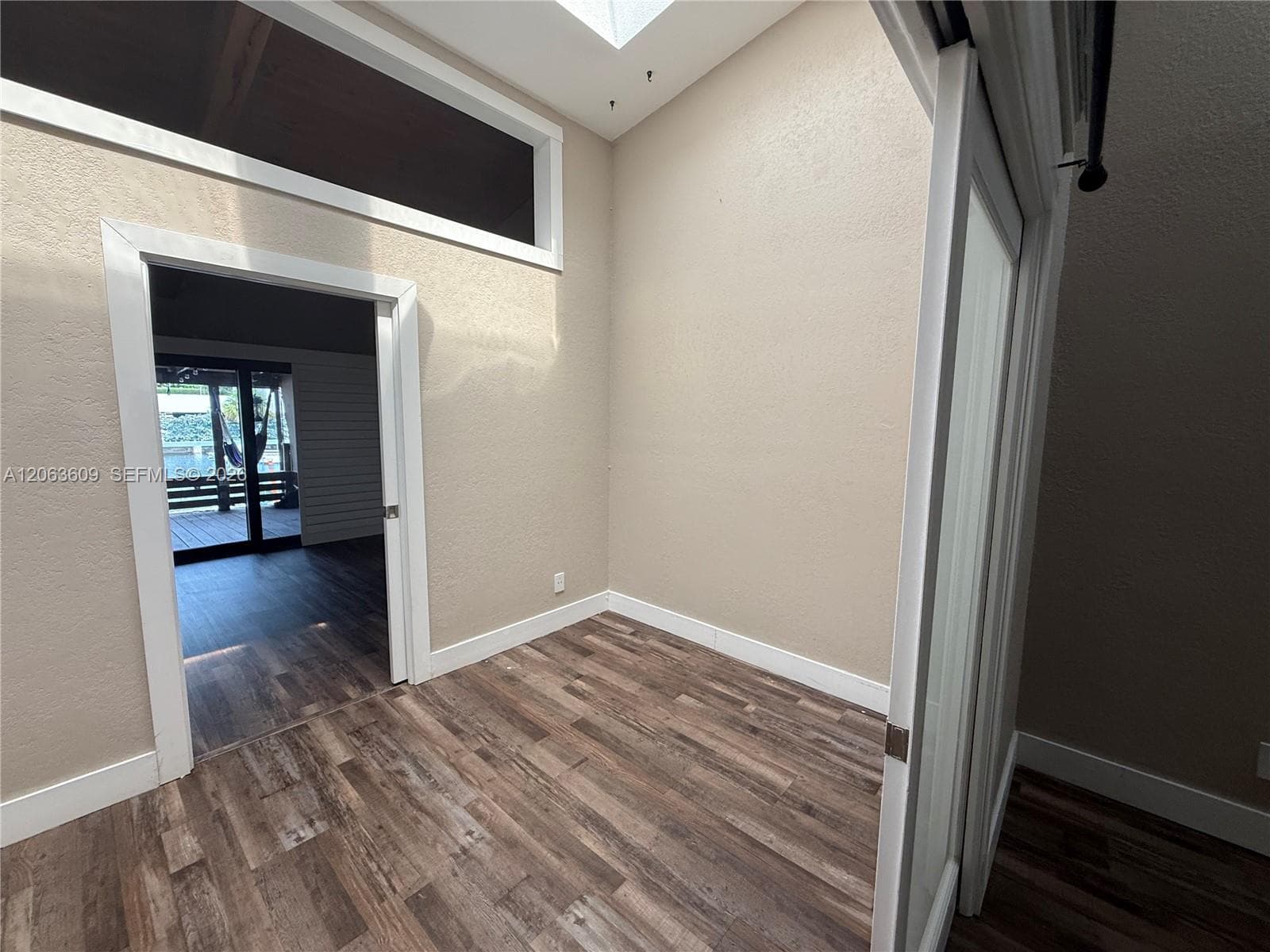 2645 S Parkview Dr 2645 photo 12