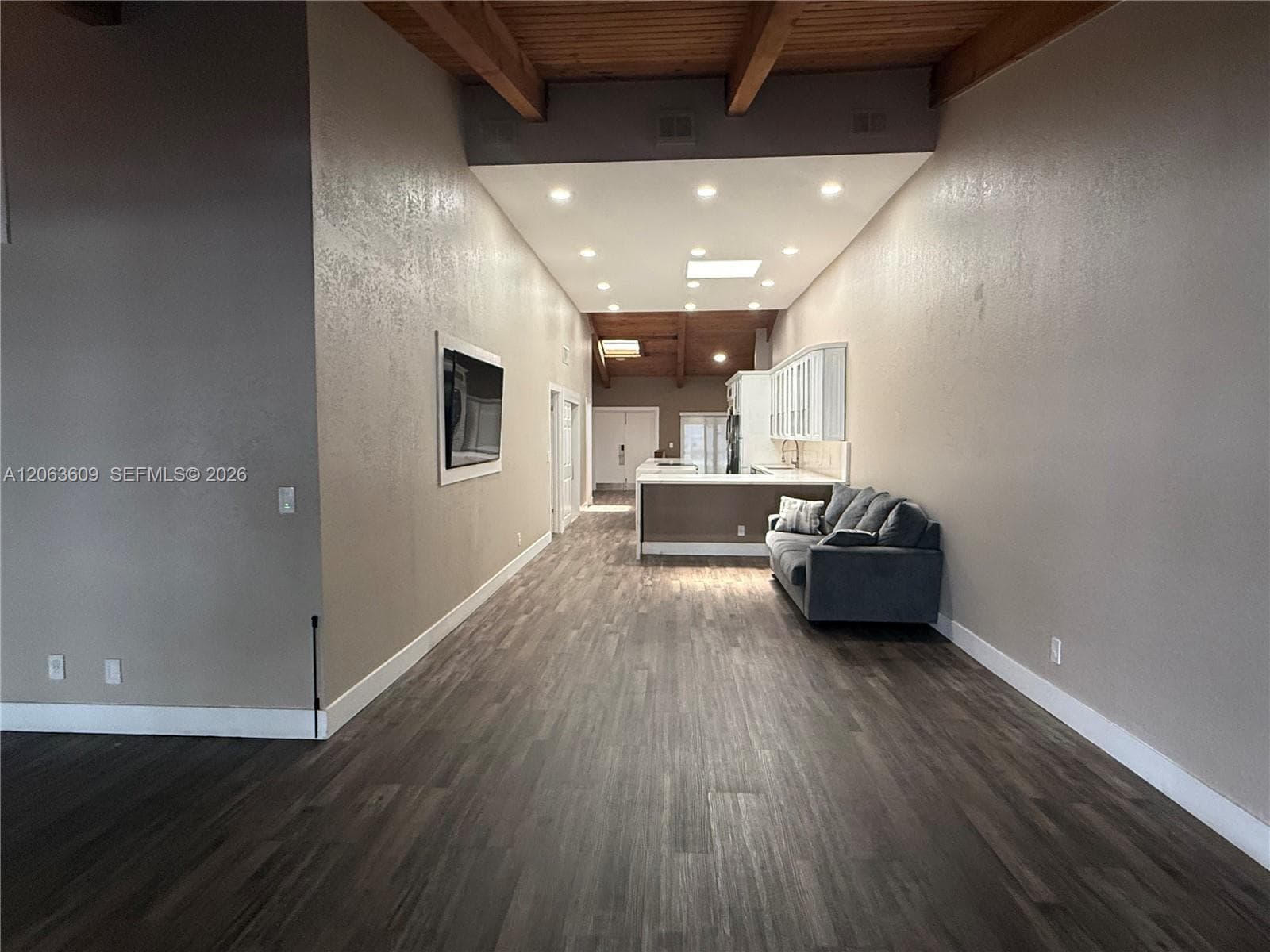 2645 S Parkview Dr 2645 photo 15