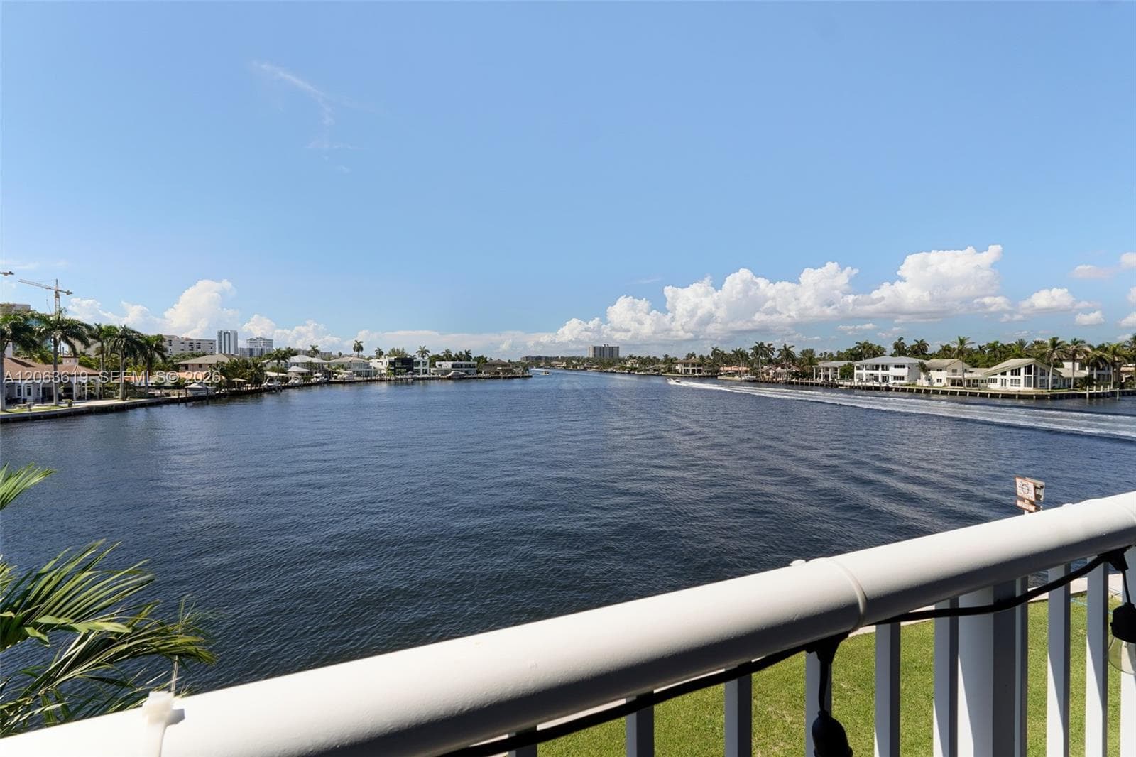 1201 S Riverside Dr 301 photo 1