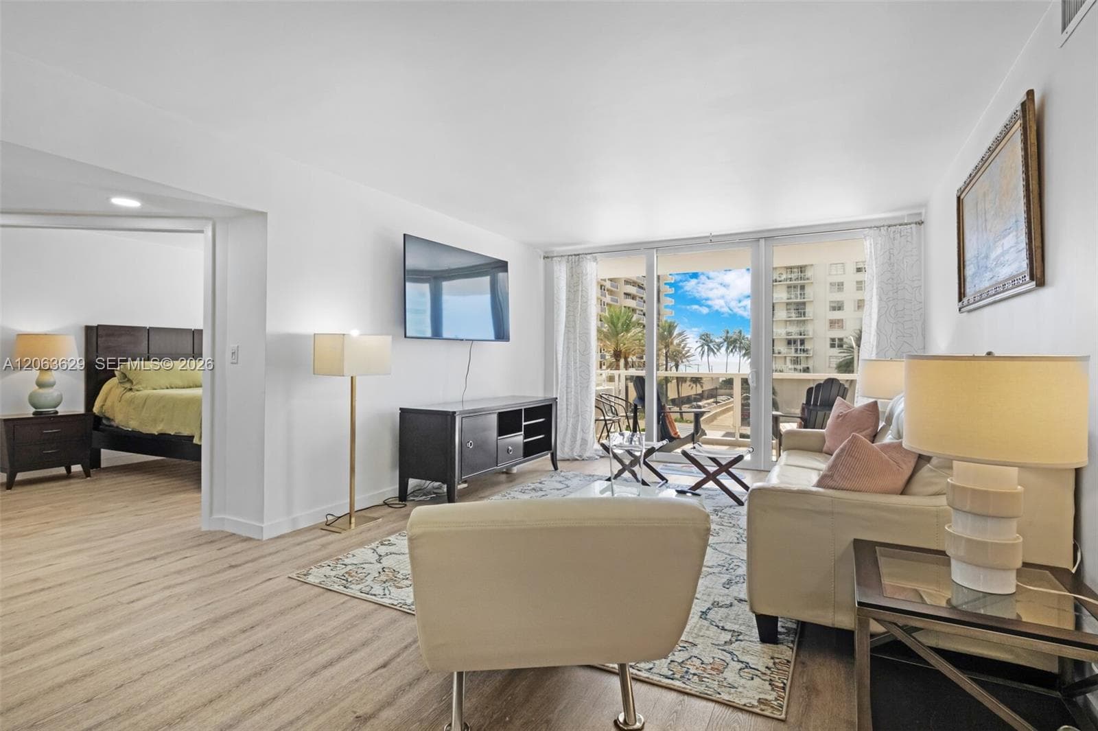 5700 Collins Ave 4C photo 1