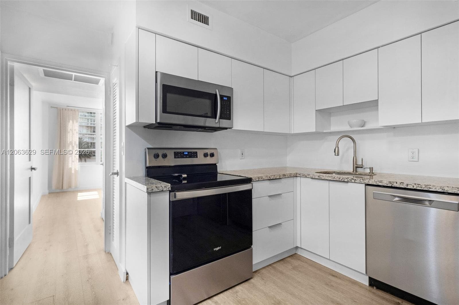 5700 Collins Ave 4C photo 21