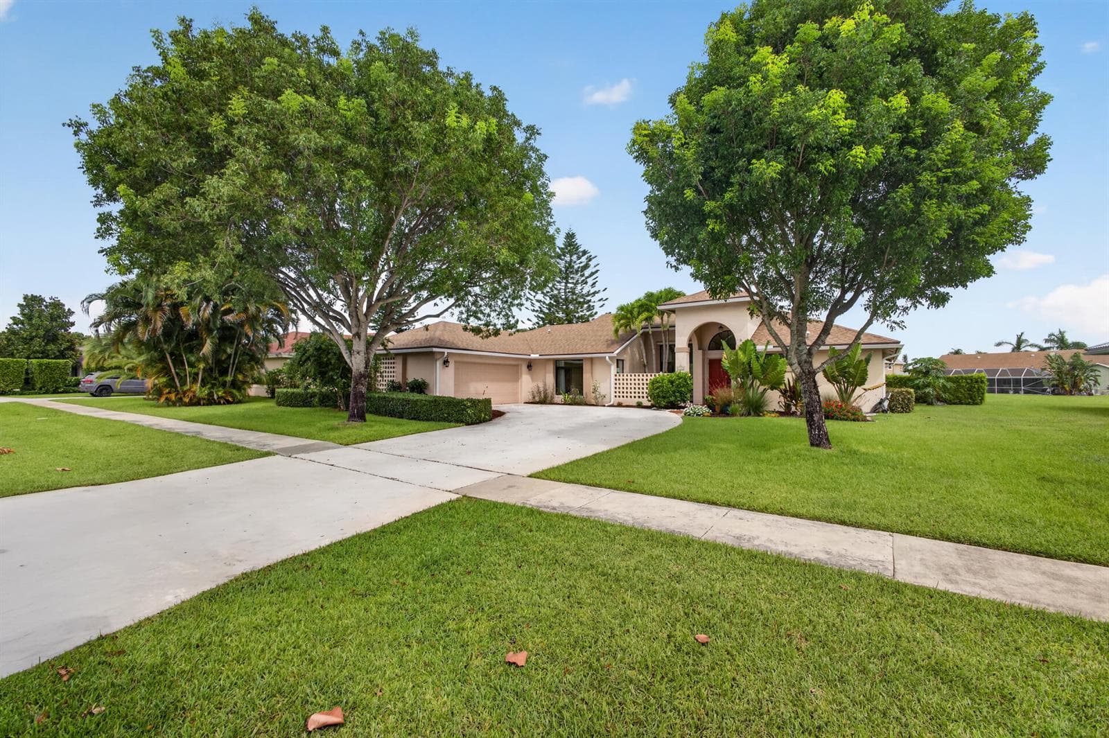 1848 Lynton Circle photo 1