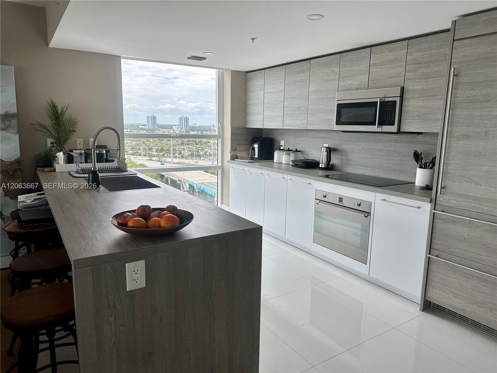400 Sunny Isles Blvd 1401 photo 19