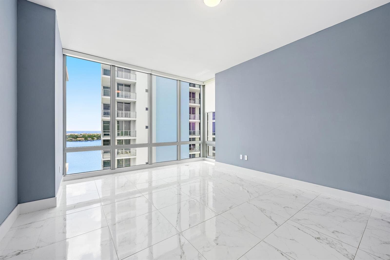 1 Water Club Way 1604 photo 19