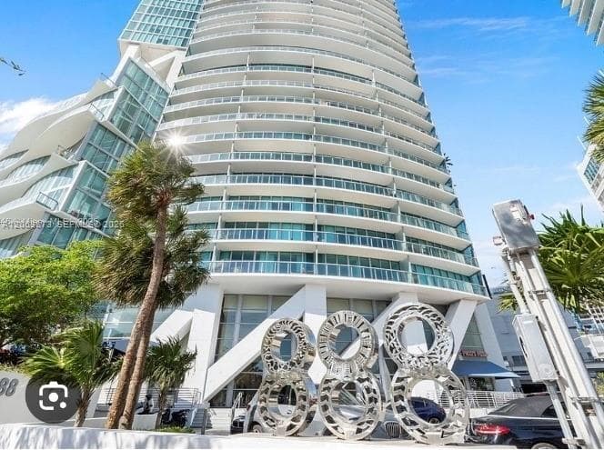 888 Biscayne Blvd 4009 photo 1