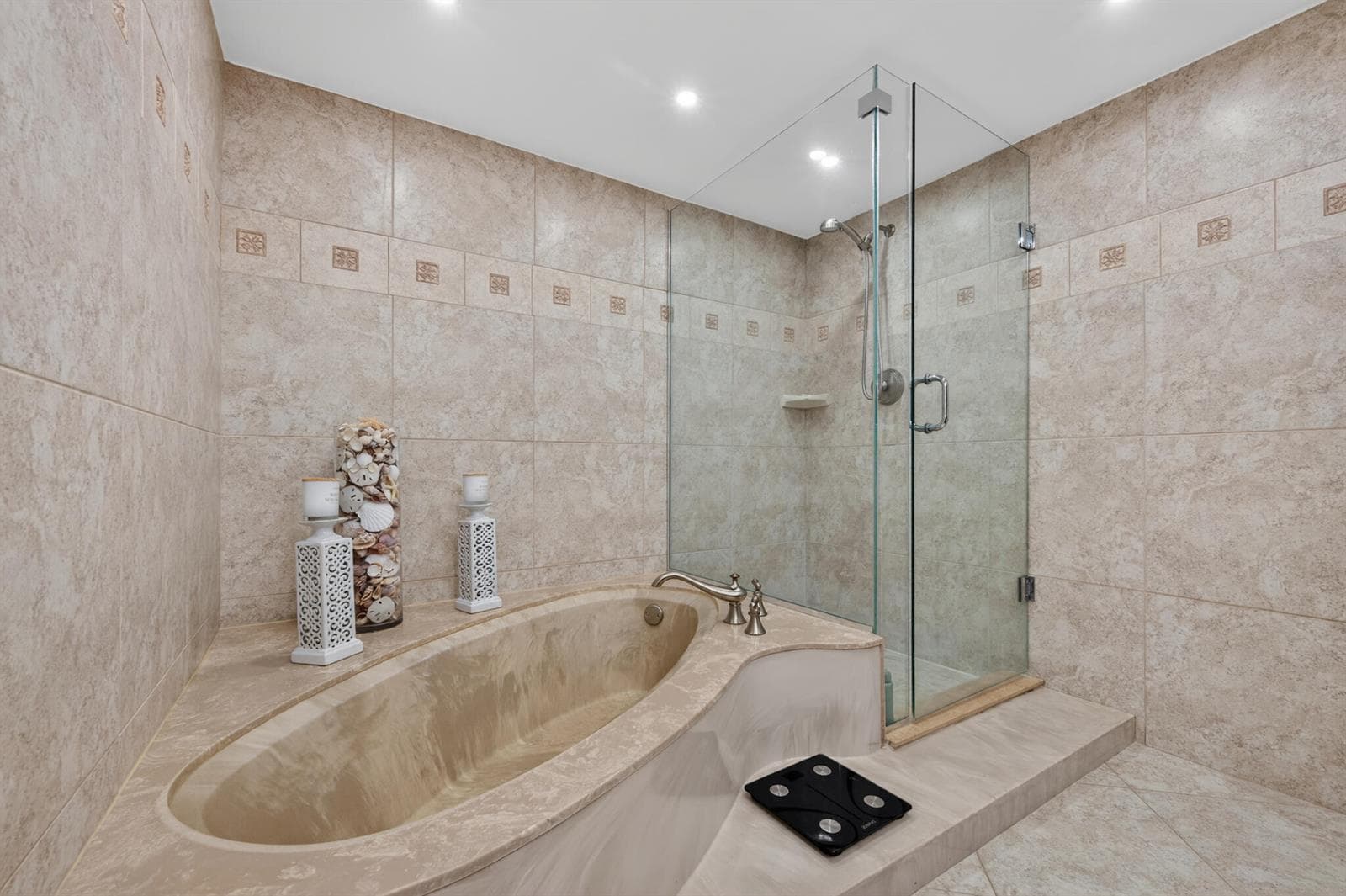 4200 N OCEAN Drive 1-1101 photo 25