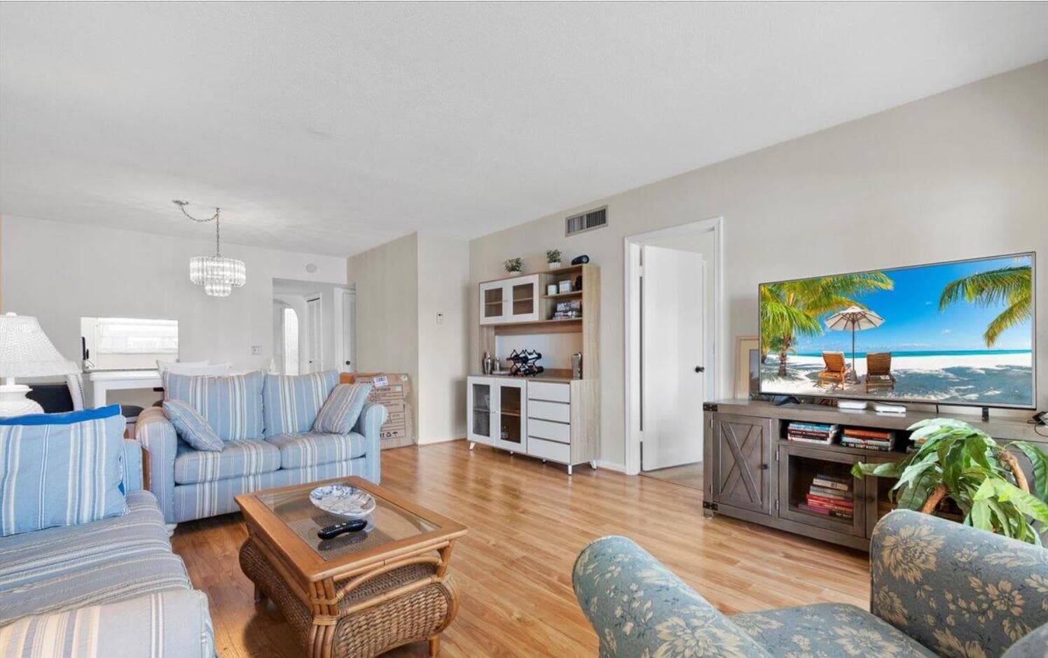 20 YACHT CLUB Drive 104 photo 13