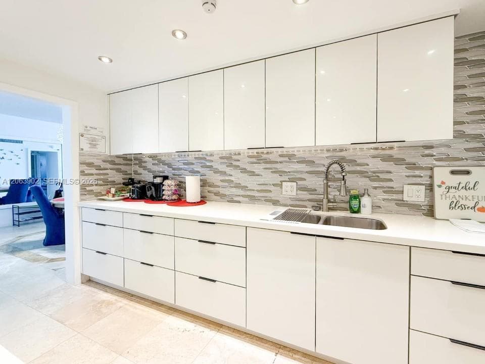 3901 S Ocean Dr 9B photo 13