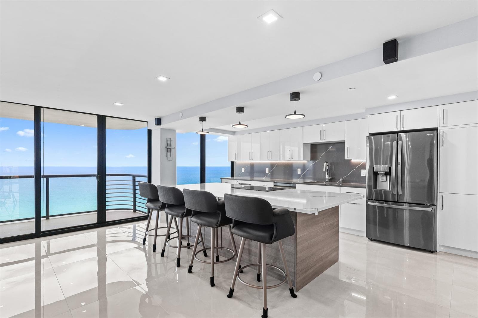 250 S OCEAN Boulevard 15D photo 11