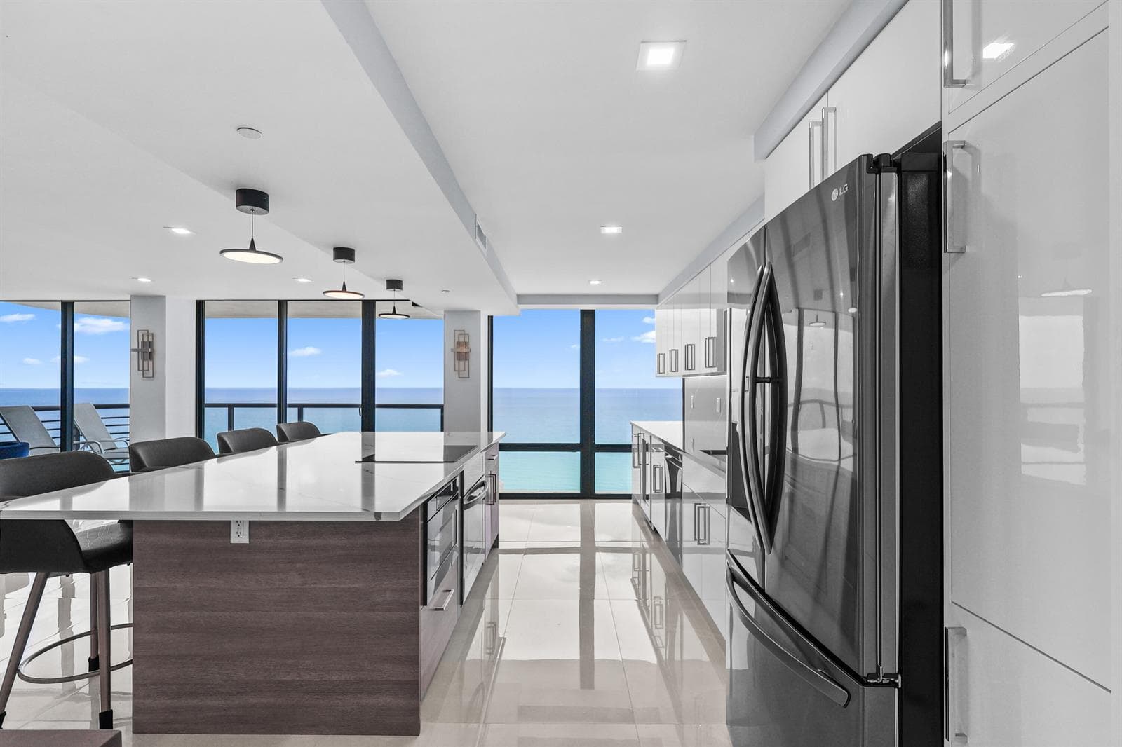 250 S OCEAN Boulevard 15D photo 4
