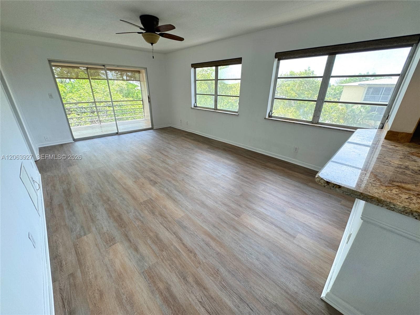 1400 NE 57th St 308 photo 4