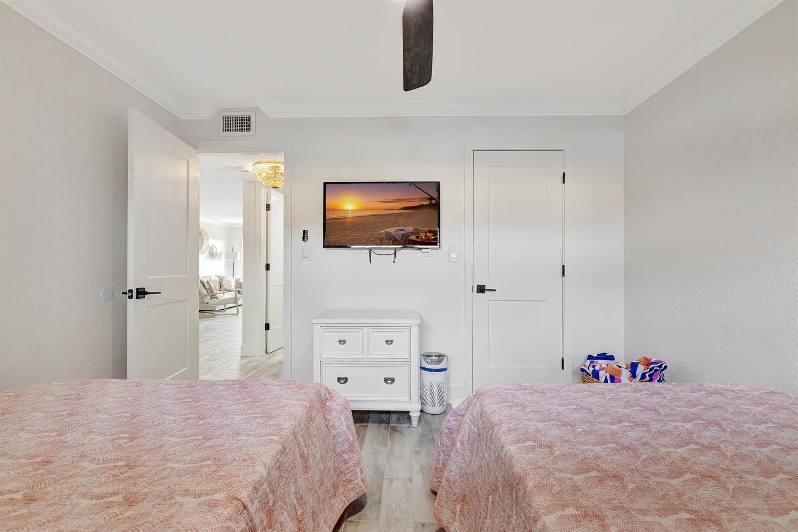 7420 S OCEAN Drive 215 photo 20