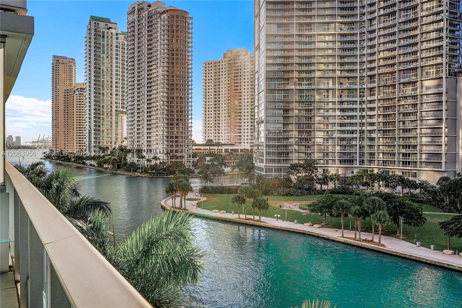 200 Biscayne Boulevard Way 503 photo 2