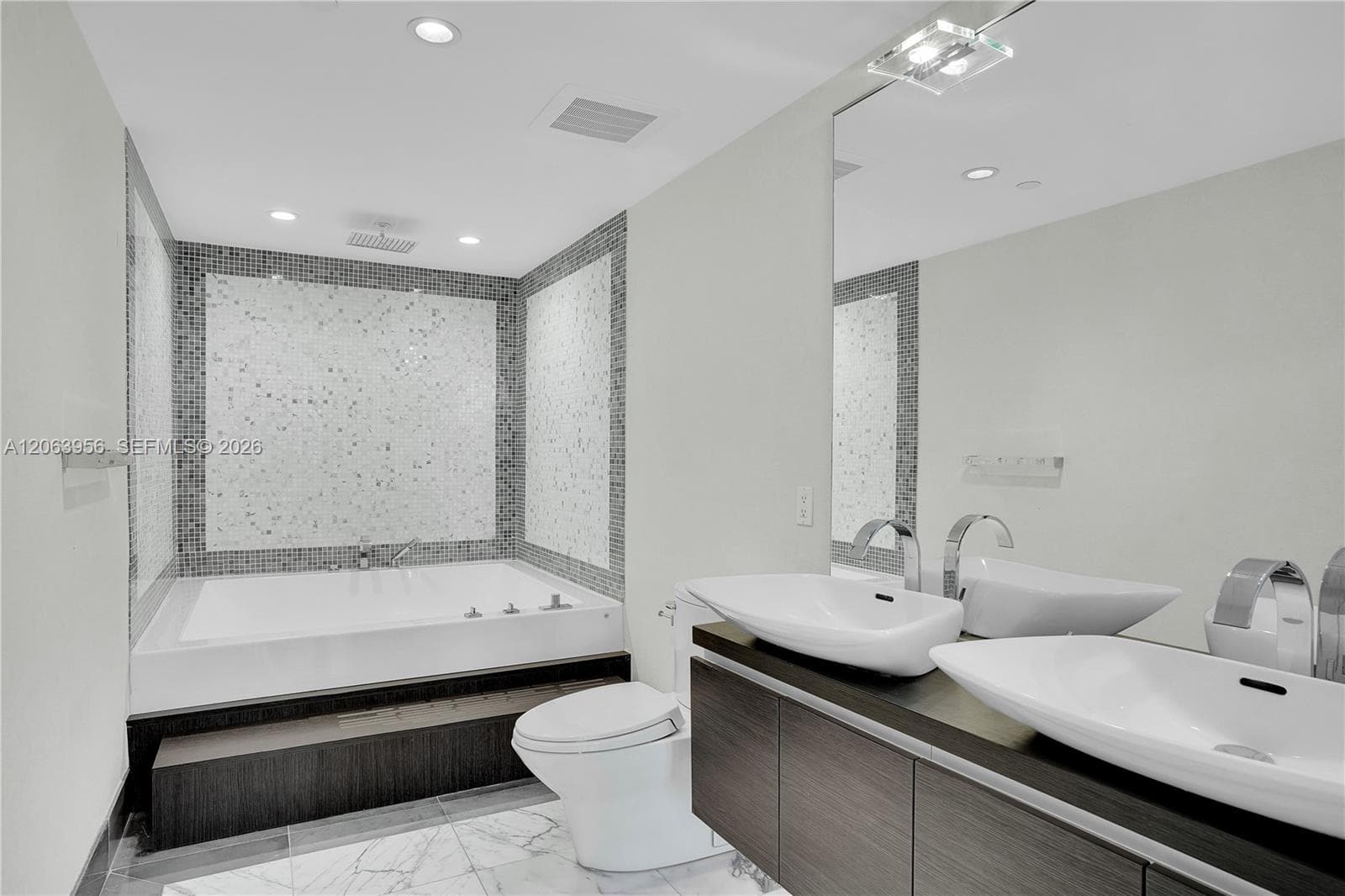 200 Biscayne Boulevard Way 503 photo 6