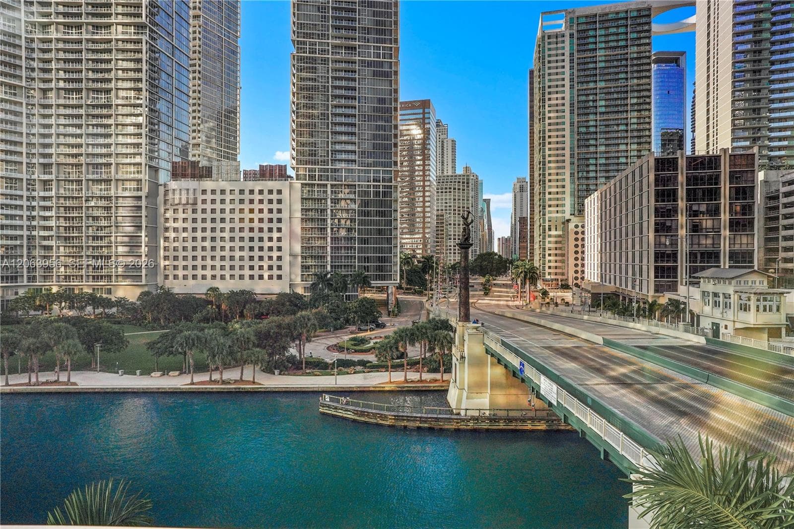 200 Biscayne Boulevard Way 503 photo 3