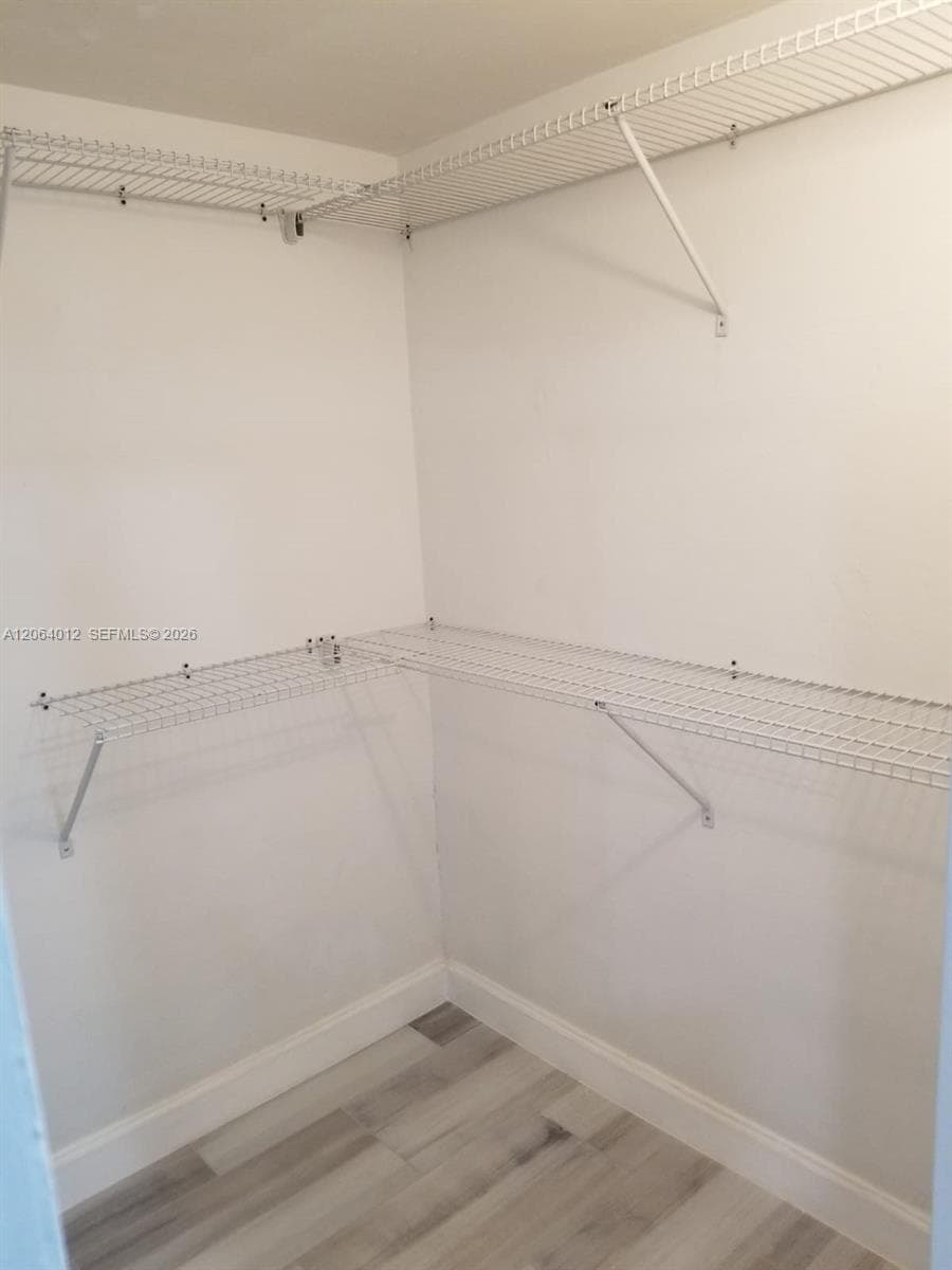 2990 NE 16th Ave 105 photo 18