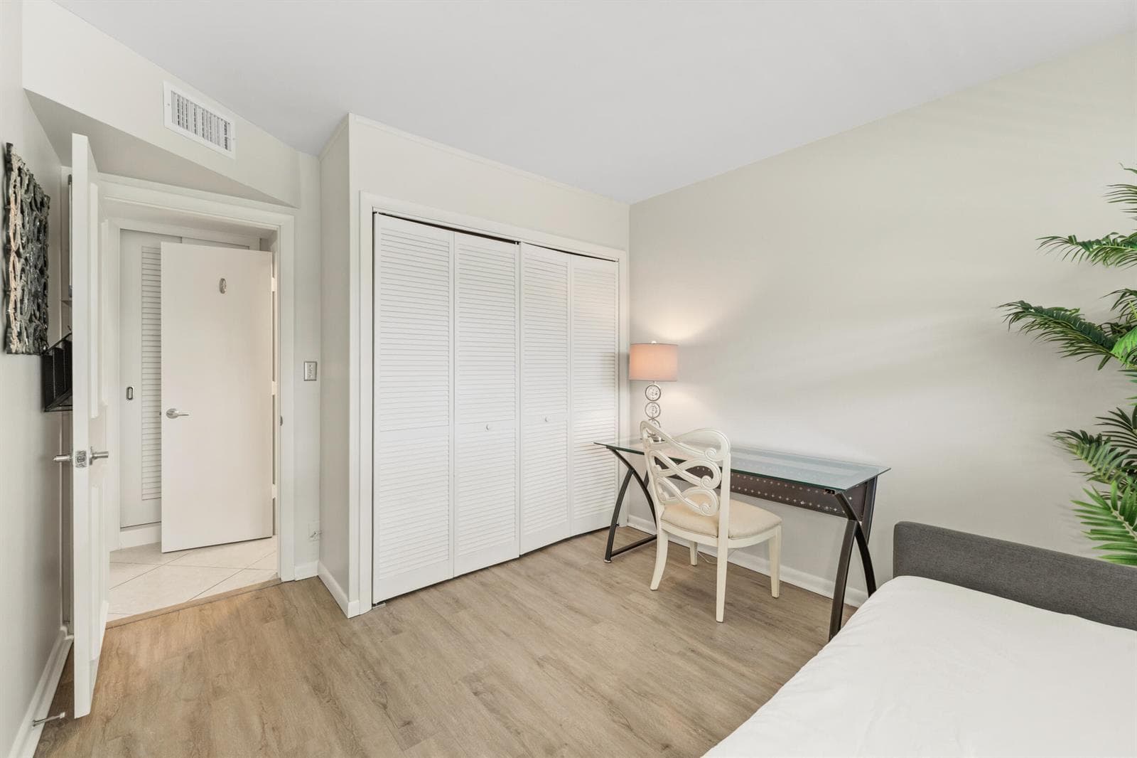 68 YACHT CLUB Drive 20 photo 11