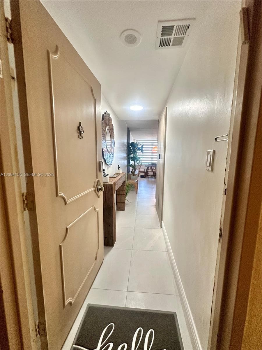 9225 Collins Ave 1407 photo 4