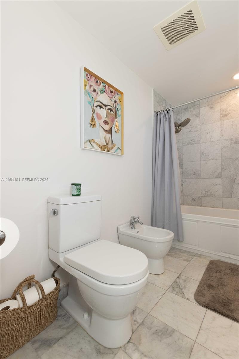 6580 Indian Creek Dr 510 photo 25