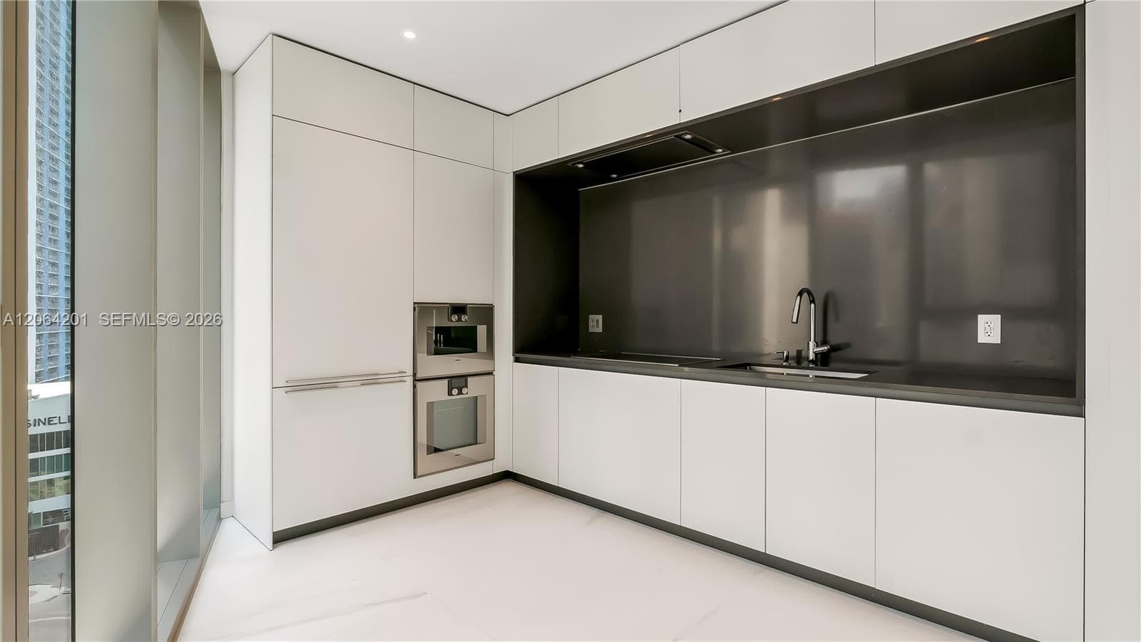300 Biscayne Boulevard Way 1106E photo 23