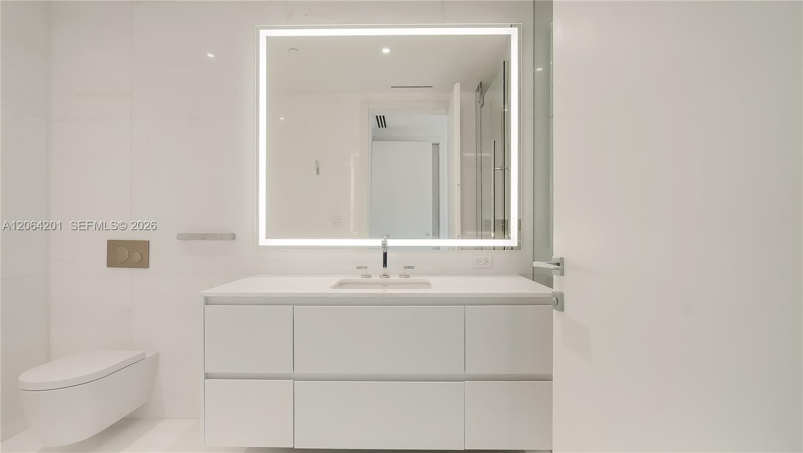300 Biscayne Boulevard Way 1106E photo 22