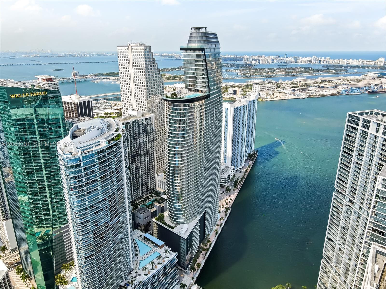 300 Biscayne Boulevard Way 1106E photo 3