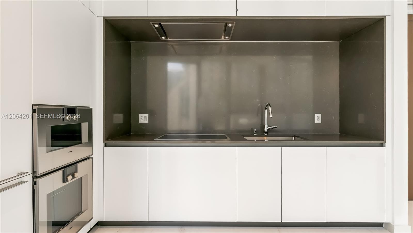 300 Biscayne Boulevard Way 1106E photo 25